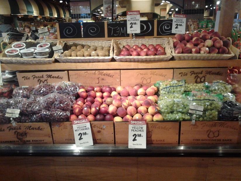 Store display of Chilean Fruit