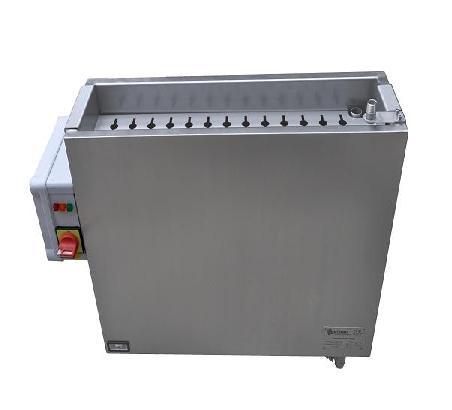 Sterilizer for 13 knives + 13 sharpening steels with length up to 350 wall mounting 17.4121.