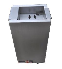 Sterilizer for 4 knives + 4 sharpening steels with length up to 350 wall mounting 17.4010.