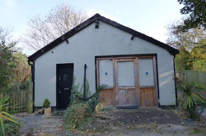 OUTBUILDING A substantial detached outbuilding which we believe to be the converted garage, now currently provides an Office /Workshop area ENERGY PERFORMANCE RATING The energy efficiency rating is a
