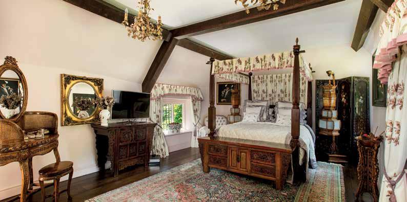 THE PROPERTY Latimers is an important listed house with interesting historical significance. The house was used as the summer residence in the Tudor period of the Bishops of Worcester.