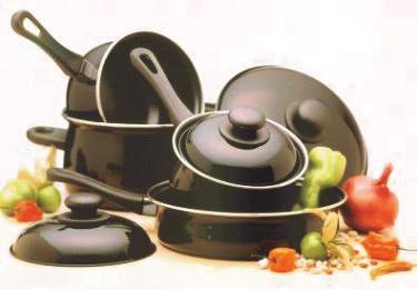 Black with black interior. Dishwasher Safe. UPC: 0-21614-00258-7 Pack: 4 Cube: 3.09 Weight: 33.60 Lbs Suggested Retail: $ 44.