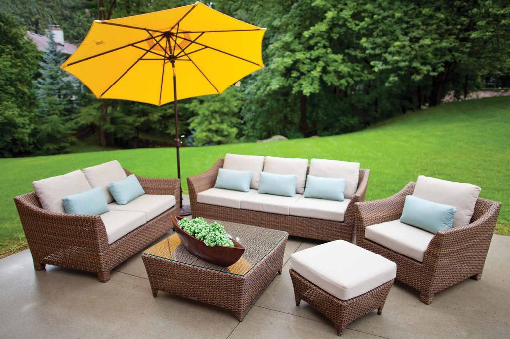 Garden Parasol Waterlily Conversational Relax in style, with this traditional conversational set, that boasts quality and value.