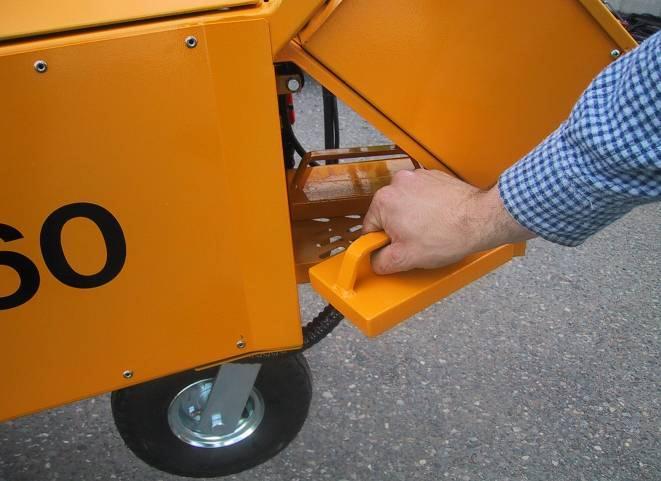 5. Operating Procedure Cont d 15. Hills - Always remember to set the hand brake whether on a flat surface or on hills.
