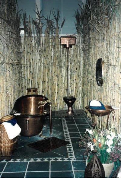 Antique Bathrooms - 1999. @home Trend Home - 2018.