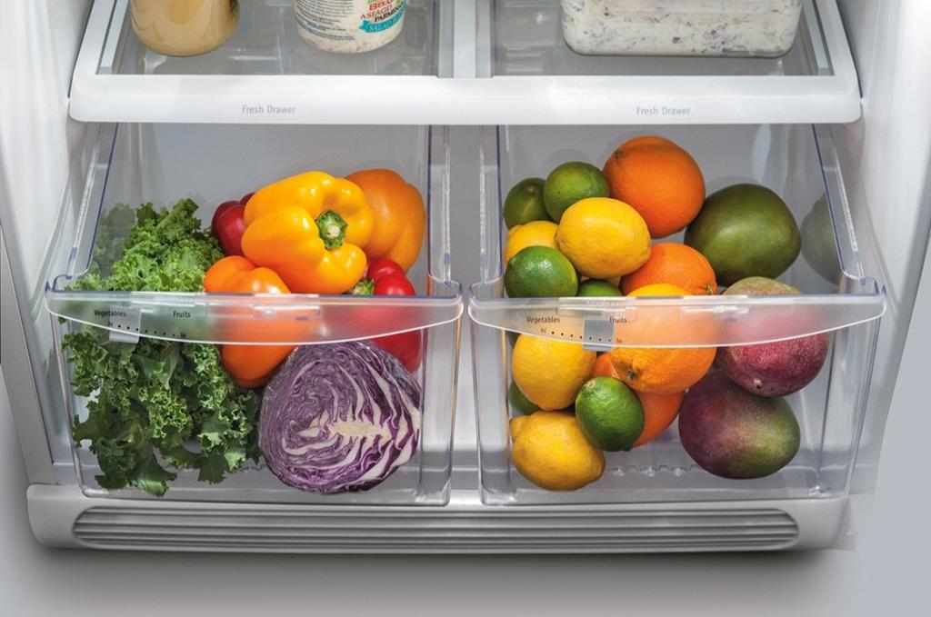 Flexible Organization Solutions: Fresh food section Fresh-Lok crisper bins with adjustable humidity controls and glass cover shelf provide the optimal environment to keep produce fresh and protect it