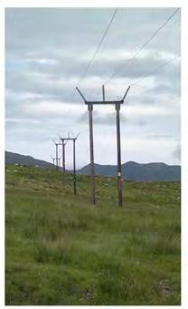 Figure 2.2 Example of a trident H wood pole Figure 2.3 Comparison drawing of proposed 132 kv trident H pole against scale of existing 33 kv infrastructure on Orkney 2.