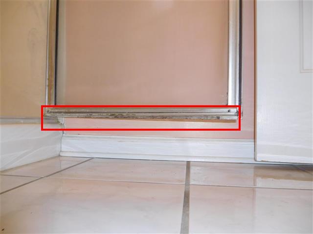 (2) Shower door bottom moisture seal is missing and requires replacement. 6.