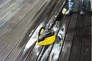 for removing stubborn dirt on a variety of surfaces. T 100 T-Racer 2 2.640-637.0 For the cleaning of flat surfaces without splashback, e.g. patios, terraces and walls made of stone and wood.