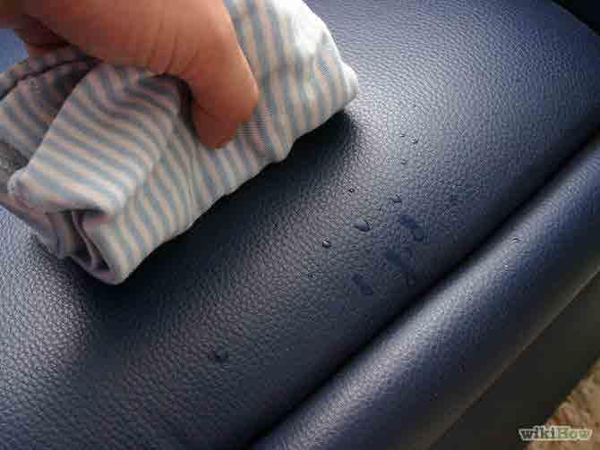4 Clean spills immediately with a dry cloth. When anything is spilled onto the leather upholstery, wipe it away as soon as possible.