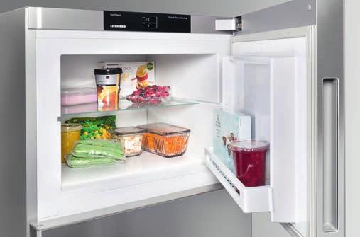 The BioCool-Box allows regulation of the humidity level within the fridge compartment so that food keeps fresh for longer.