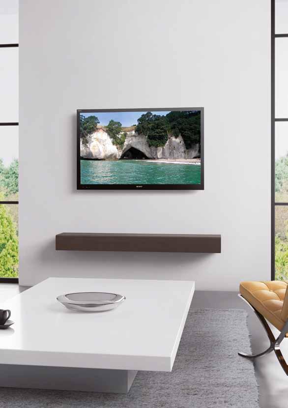 4 4 Feel amongst the entertainment with the HX925-Series BRAVIA.