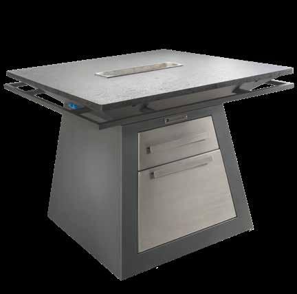 2 external power outlets are available on each side of the unit for connection of auxilary cooking or preparation equipment.
