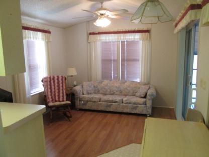 WELL MAINTAINED, EXCELLENT CONDITION, INDOOR LAUNDRY, BEING SOLD COMPLETELY