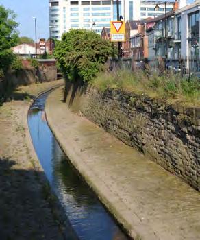 he course of the stream was canalised as part of the area s industrialisation during the 18th and 19th centuries.
